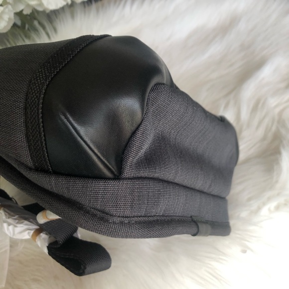 Tumi 02223393CHRO Higgins Sling Ballistic Nylon Men’s Charcoal - Picture 4 of 6